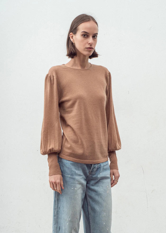 Aleger Cashmere | Cashmere Blend Bell Sleeve Crew | Spice