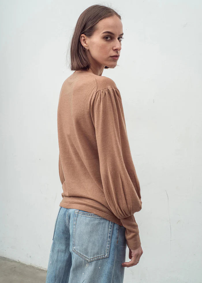 Aleger Cashmere | Cashmere Blend Bell Sleeve Crew | Spice